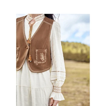 Женское жилетное пальто INMAN 2023, Осенняя свободная куртка без рукавов с V-образным вырезом и вышивкой, Винтажная верхняя одежда в тон, топы на бретелях - Изображение 2  