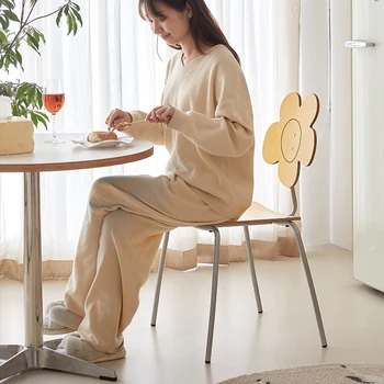 Средние Дизайнерские обеденные стулья Скандинавские бытовые ресторанные стулья Индивидуальное кресло для макияжа со спинкой Забавная цветочная мебель для дома - Изображение 2  