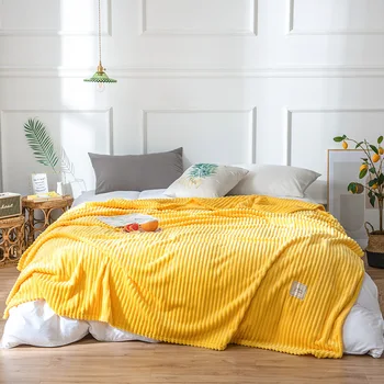 Легкое одеяло, Мягкое розовое покрывало Королевского размера для дивана в гостиной, сплошное полосатое Фланелевое одеяло, покрывало на кровать - Изображение 2  