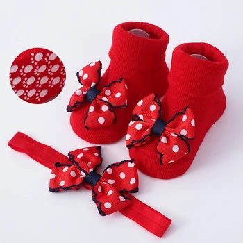 Комплект детских носков с бантиком в горошек, Повязка на голову, Милые Противоскользящие Носки для новорожденных Девочек На резиновой Подошве, Зимние Весенние Теплые Короткие Носки для малышей - Изображение 1  