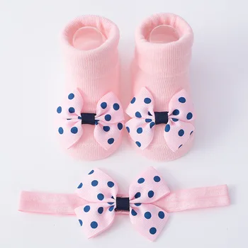 Комплект детских носков с бантиком в горошек, Повязка на голову, Милые Противоскользящие Носки для новорожденных Девочек На резиновой Подошве, Зимние Весенние Теплые Короткие Носки для малышей - Изображение 2  